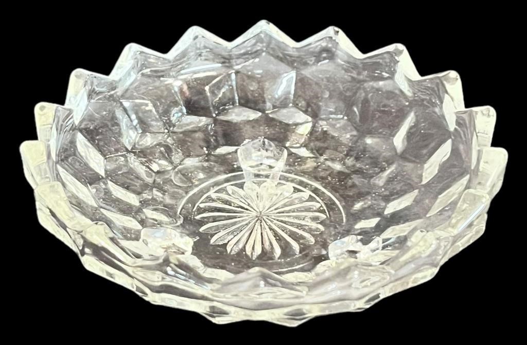 Stunning Vintage Dish/Bowl