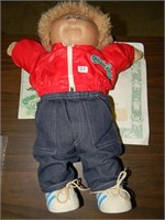 Cabbage Patch Kid w/certificate