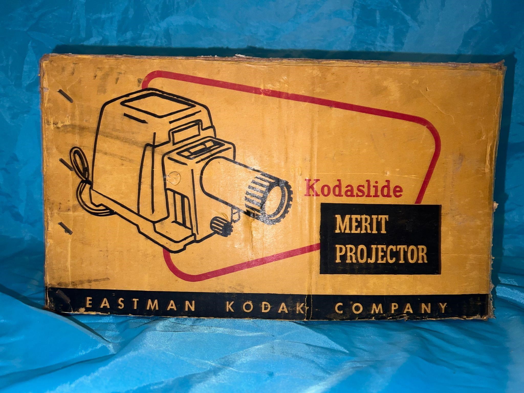 Eastman Kodak Kodaslide Merit Projector
