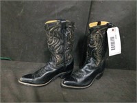 COWBOY BOOTS - SIZE 11