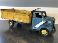 Metal toy dump truck