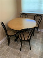 Oak Top Breakfast Table & 4 chairs