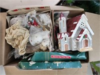 Box Lot of Miscellaneous Christmas Decor