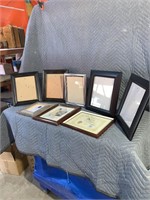 Quantity of picture frames.4a