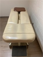 Softec Model 747 Massage Chiropractic Table