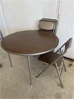 Round Samsonite Folding Card Table w/ 4- Chairs