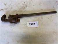 Champion Pipe Wrench