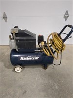 Portable air compressor Mastercraft 8 gallons -