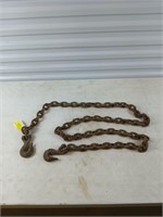 8 ft 5/8in chain with two hooks