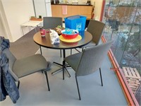 Black Laminate Top 1.2m Circular Table & 4 Chairs