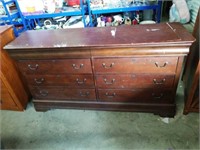 USA Sheraton Style 6 Drawer Dresser or TV Stand