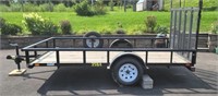 Big Tex 6x12 utility trailer Like NEW with title