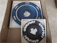 2 Wedegwood plates