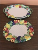 2 Villeroy & Boch platters with fruit and