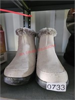 Khombu Size 8 Shoes (connex 2)