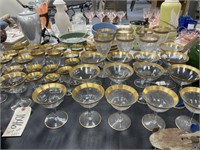 47 Pedestal Glasses & Glasses