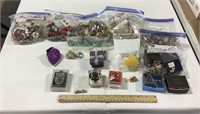 Costume jewelry lot w/ earrings