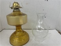 Vntg Oil Lamp