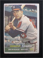 1957 TOPPS #4 JOHNNY LOGAN BRAVES VINTAGE