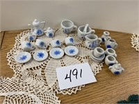 MINIATURE PORCELAIN TEA SET