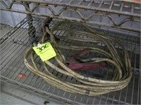 SET OF JUMPER CABLES