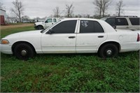 '03 Ford Crown Victoria White DOES NOT RUN