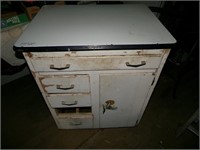 Enamel top cabinet, missing 1 drawer