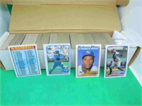 600Ct Box Full Of 1989 Topps Baseball Sheffield RC