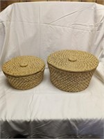 2 Nesting Baskets w/ Lid
