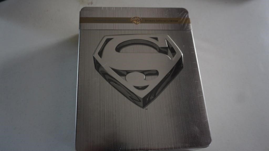 Superman Ultimate Collectors Edition NIP