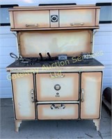 Antique McClary Royal Canadian Stove (Works) Uses