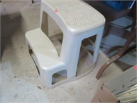 Step stool, small crack