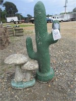 329) Cactus & mushroom statues