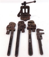 4 Pipe Wrenches & Pipe Vise