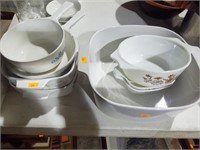 Corning lot with one Pyrex Bowl one Corning bowl