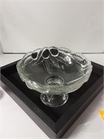 Clear Glass Pedestal Bowl W/Pears&Leaves U16A