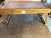 Wood lap tray with folding legs