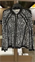 Zenergy By Chico's Black/ White Patterned Semi She