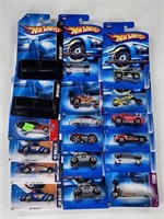 18) HOT WHEELS NEW IN PACKAGE