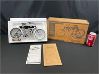 1903-04 Harley Davidson Motorcycle 1:6 Scale New