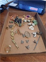 Old pins and jewelry
