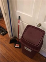 Trash Can ~ Dust Pan Broom & Misc in Closet