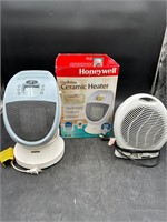 2 Portable Electric Heaters