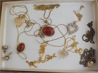 Necklaces, gold tone and silver tone UP BR1