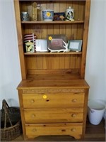 NICE 3 DRAWER CABINET