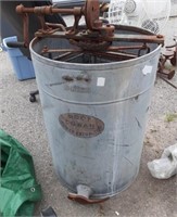 Root Cowan honey extractor Barrel number for