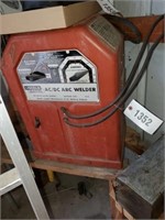 LINCOLN AC/DC WELDER W/ EXTRA LONG LEADS