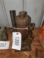 BOTTLE JACK WITH HANDLE- UNKNOWN CAPACITY