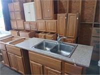Cabinets and Sink 20pcs including sink 20X$