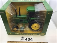 ERTL JOHN DEERE 4630 WITH CAB 1/16 SCALE